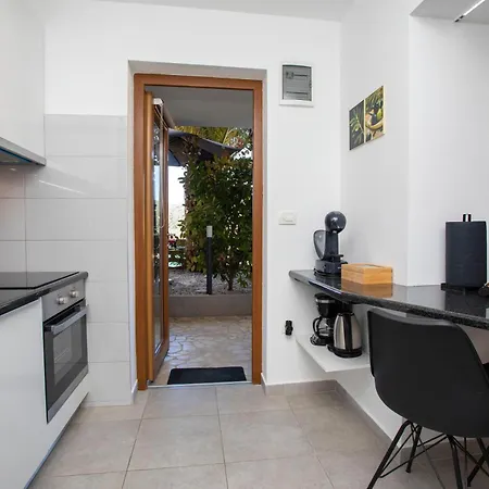 Studio Apartment Mia Rabac Exterior photo